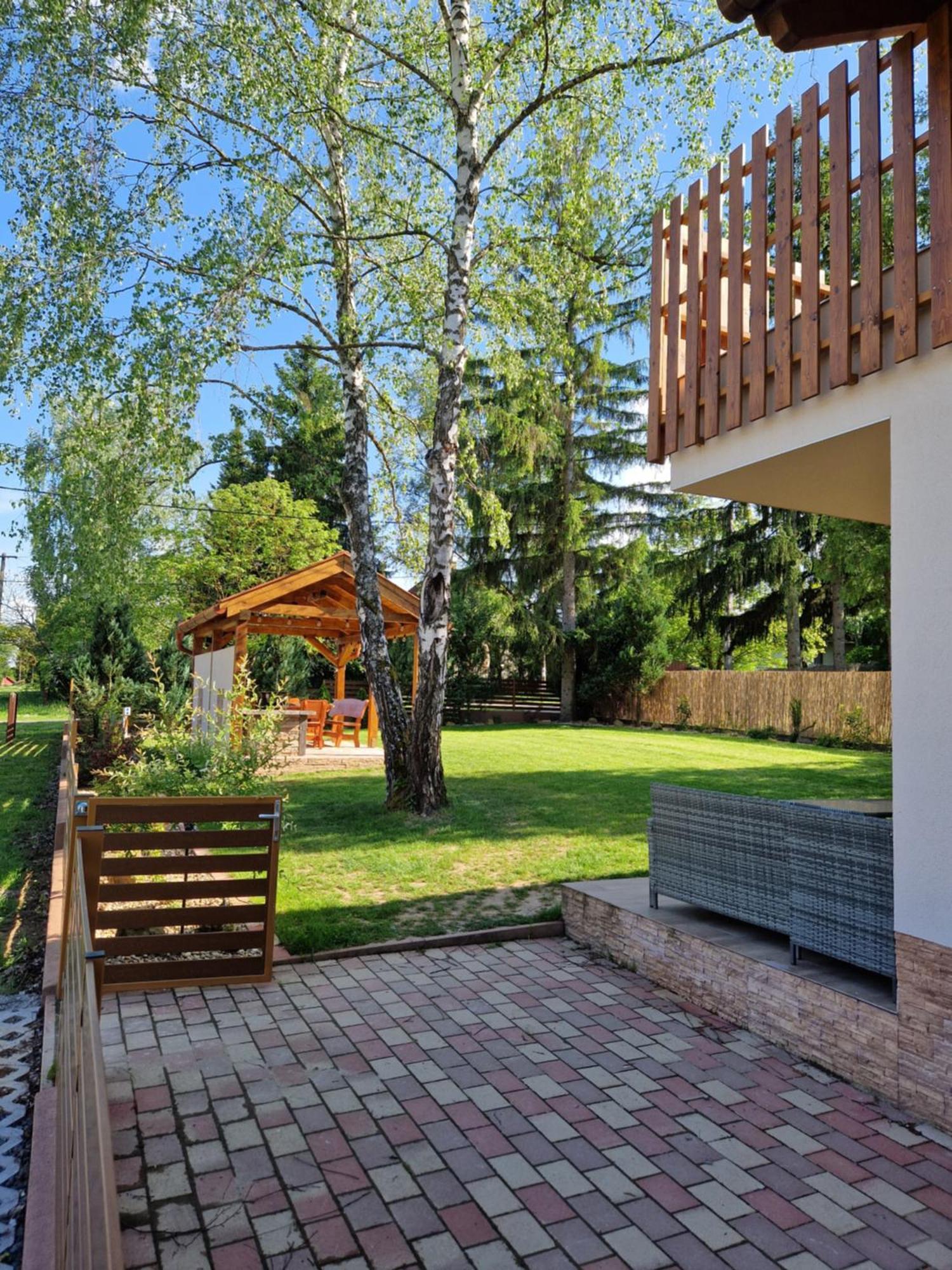 Banki Vendeghaz Villa Екстериор снимка